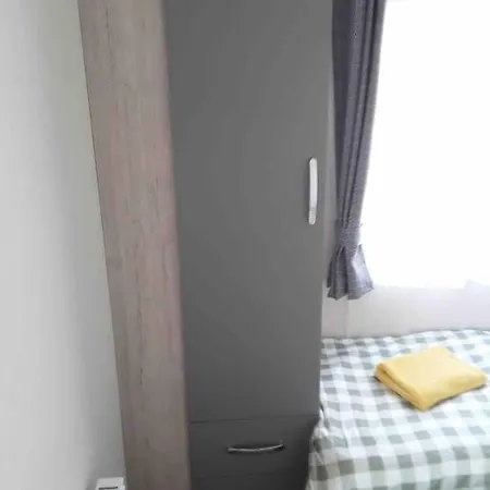 Forestbrook - Cheerful Two Bedroom Tiny House Carlisle (Cumbria)