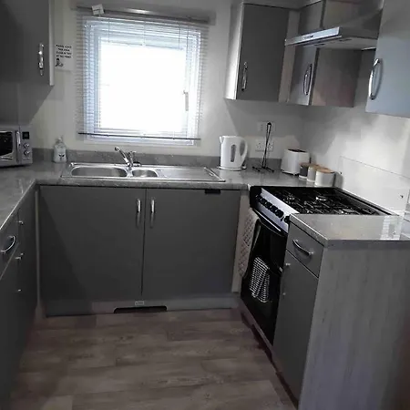 Apartment Forestbrook - Cheerful Two Bedroom Tiny House *