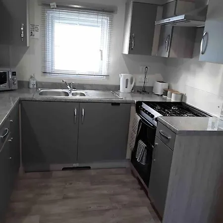 Forestbrook - Cheerful Two Bedroom Tiny House Carlisle (Cumbria)